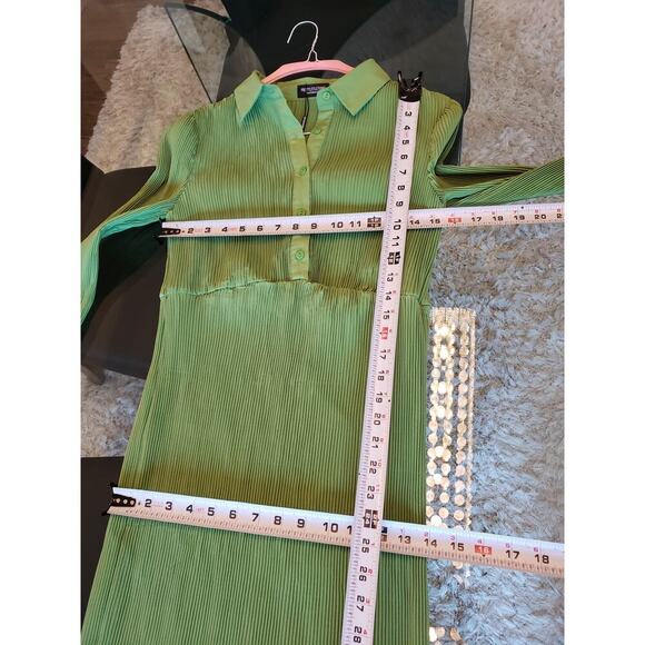 PRETTYLITTLETHING Long Maxi Dress Womens 8 Green Plisse Collared Button Front - Picture 9 of 16